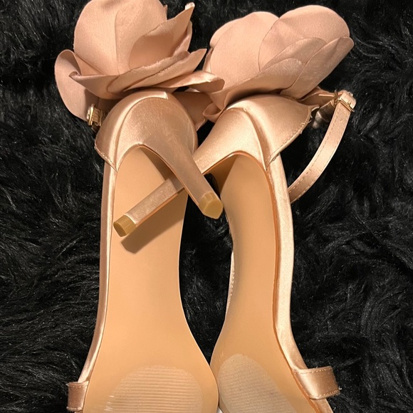 New York & Company, champagne colored heels with flowers on the back. - Picture 3 of 5